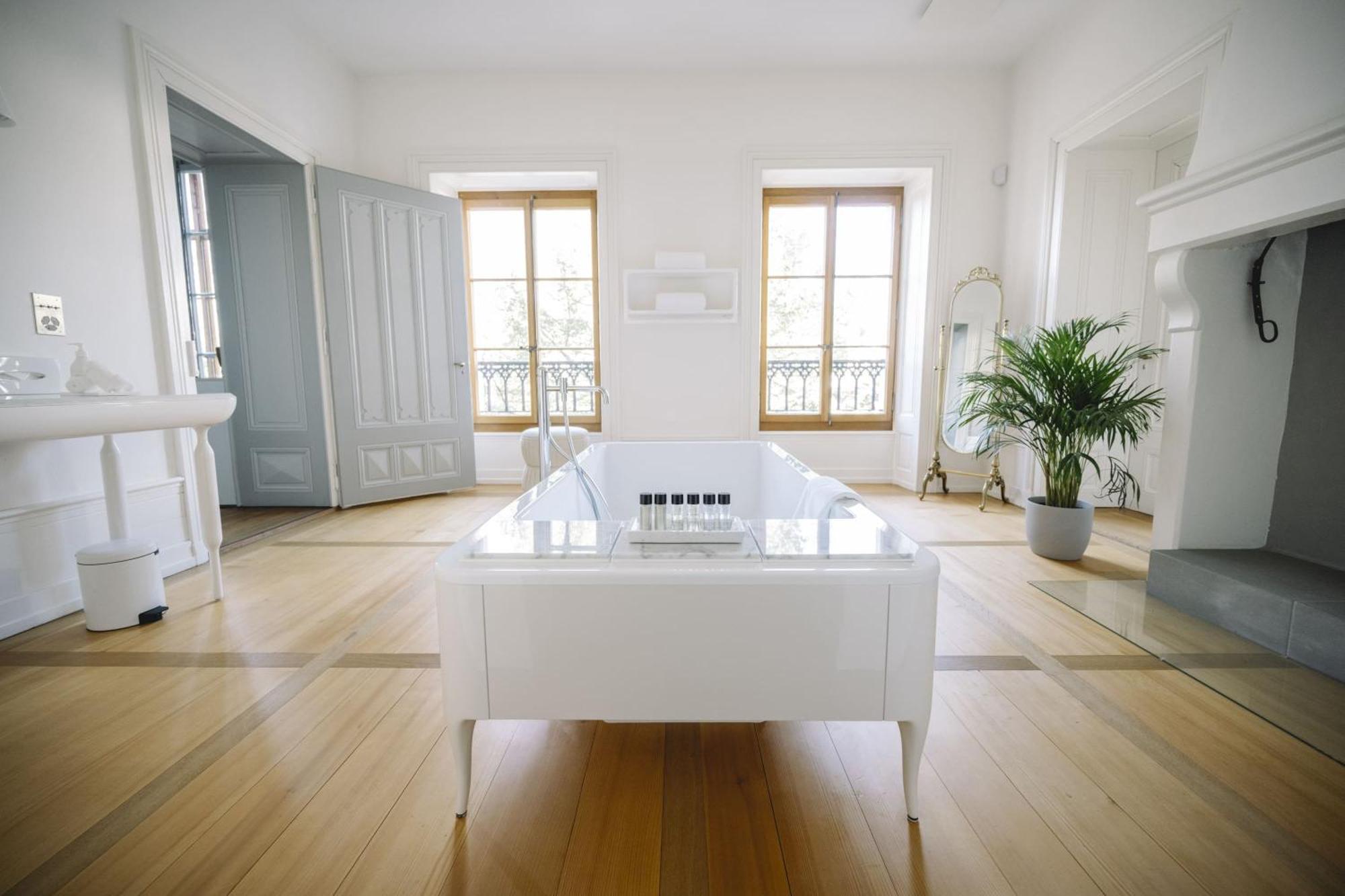 Chateau De L'Aile- Boutique Suites Βεβέ Εξωτερικό φωτογραφία