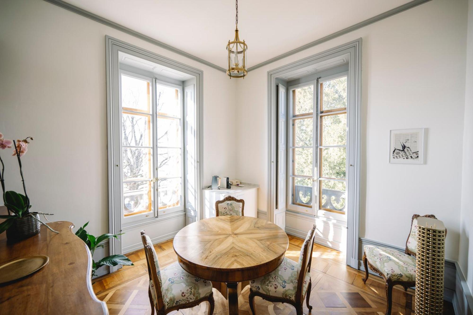 Chateau De L'Aile- Boutique Suites Βεβέ Εξωτερικό φωτογραφία