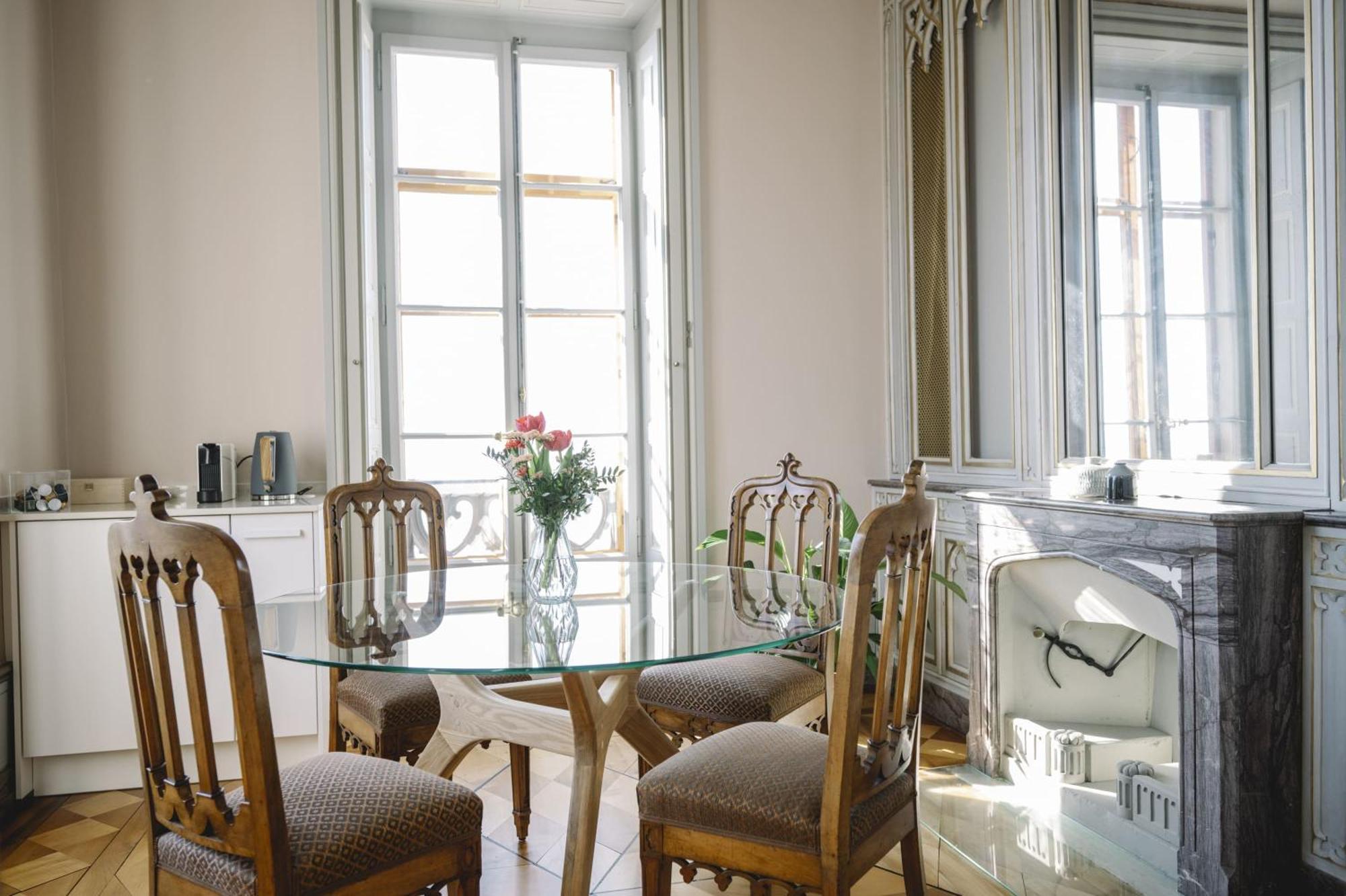 Chateau De L'Aile- Boutique Suites Βεβέ Εξωτερικό φωτογραφία